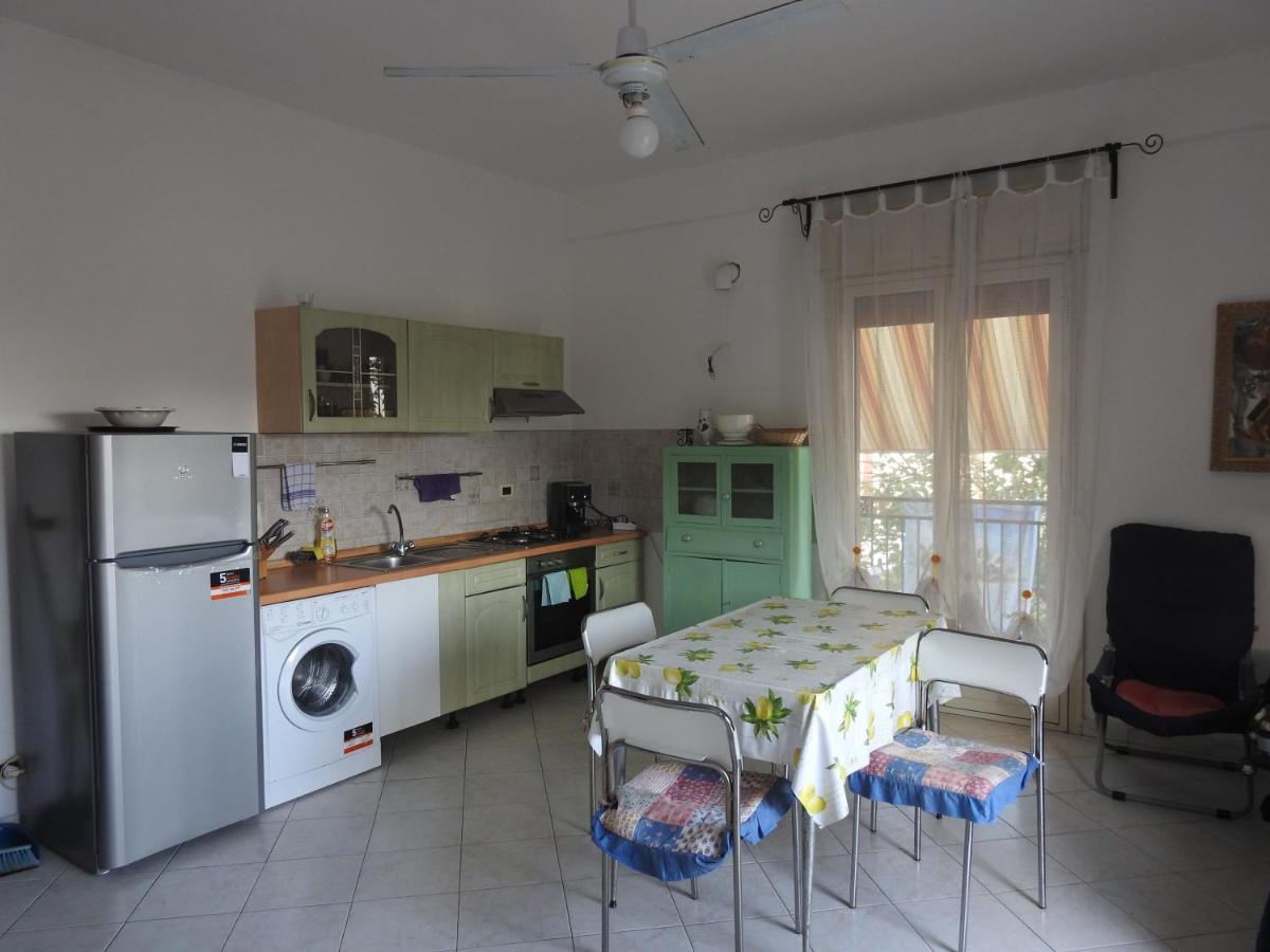 Leonardo Apartment Capaci Exterior photo