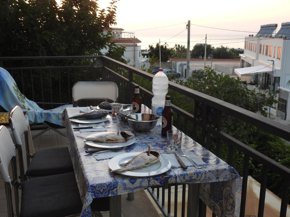 Leonardo Apartment Capaci Exterior photo